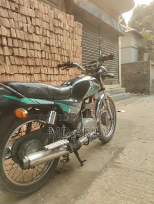 Suzuki Access ` 2001