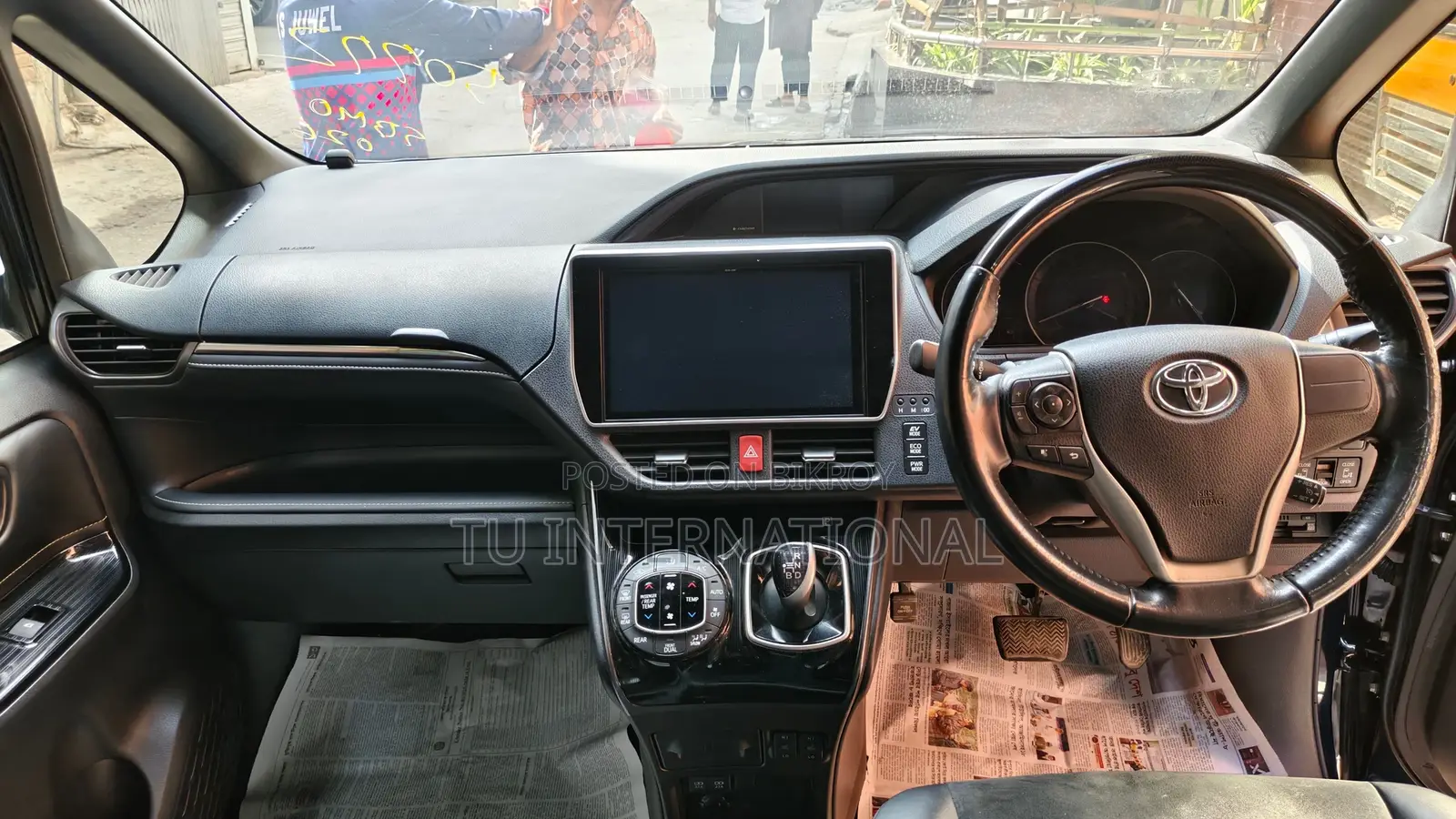 Toyota Esquire HYBRID-GI PREMIUM 2020