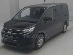 Toyota Noah X Pkg 2020