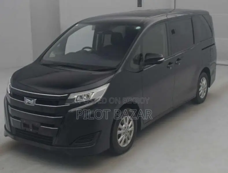 Toyota Noah X Pkg 2020