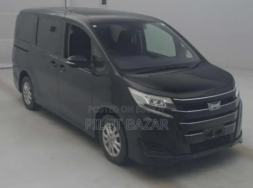 Toyota Noah X Pkg 2020