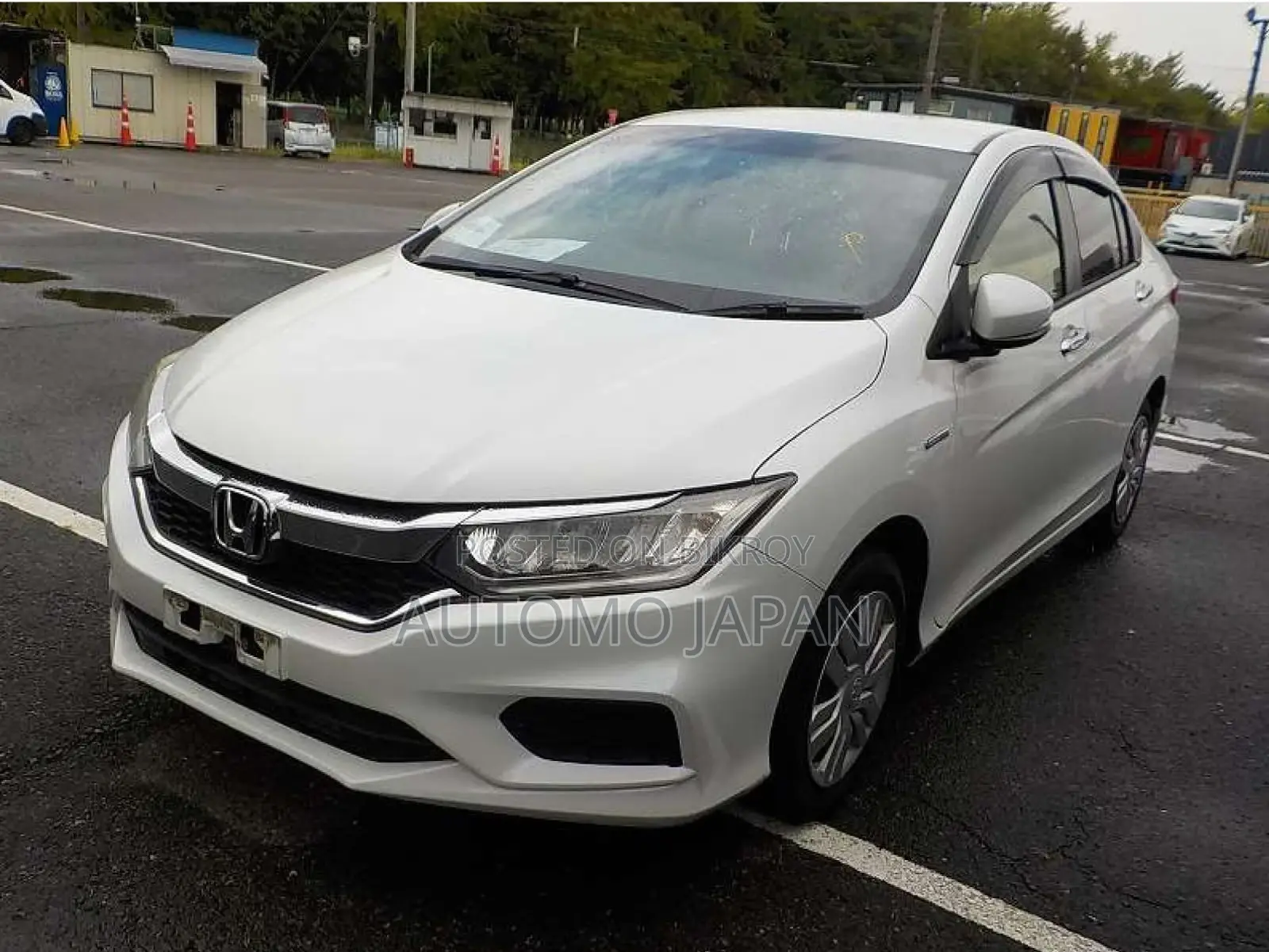 Honda Grace LX 2020