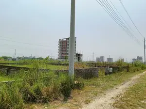 M Block 3 katha Plot sell closed 300 feet Bashundhara R/A