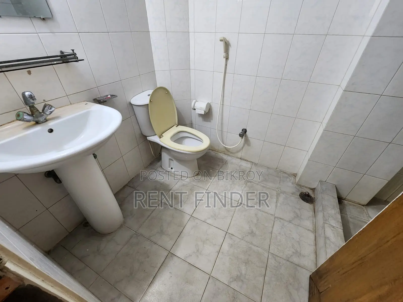 Luxury Full Furnished Apartment