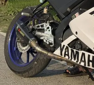 R15 v3 Exhaust r6 2021