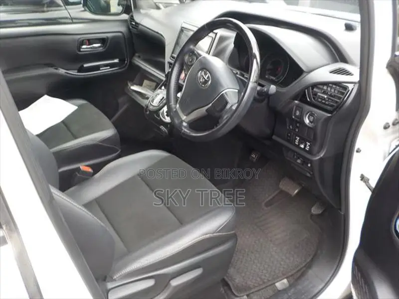 Toyota Noah si wxb III 2020