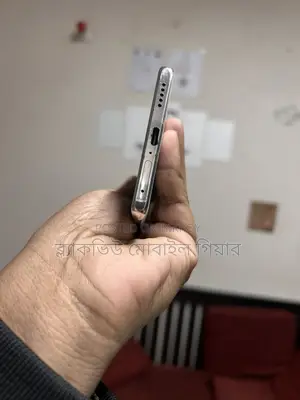 iQOO Z9S Pro 5G 8/128 Gb (Used)