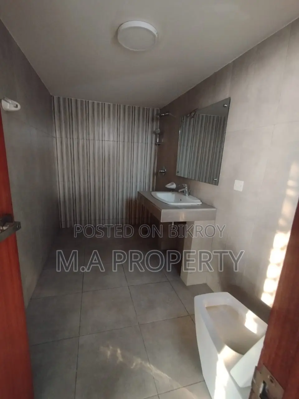 Luxury Apartment Rent 4-Bed gym+swimming
