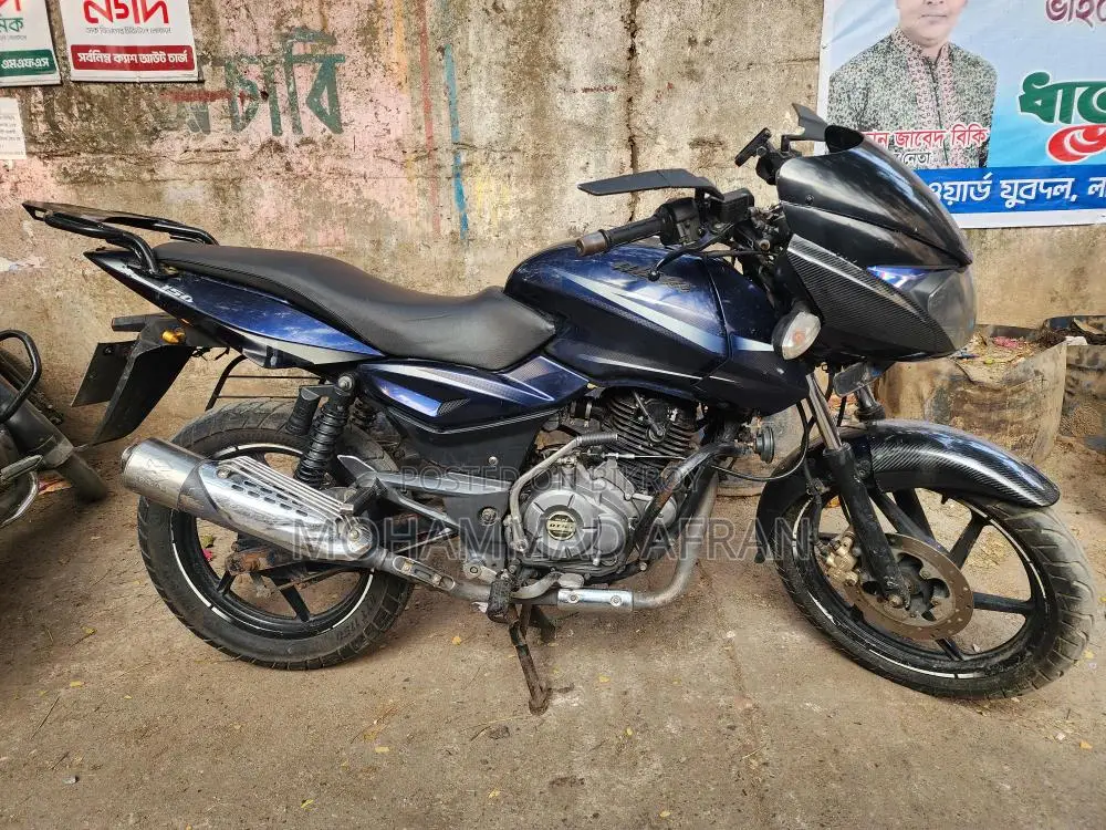 Bajaj Pulsar 150 . 2018