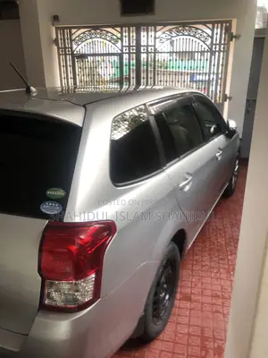 Toyota Fielder 2013