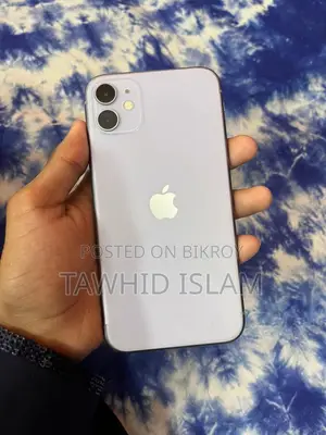 Apple iPhone 11 . (Used)