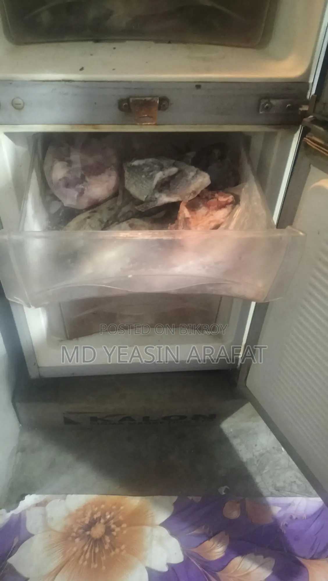 Fridge for sale, running condition with no issues