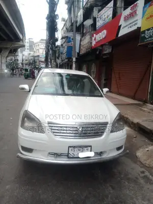 Toyota Premio white 2004