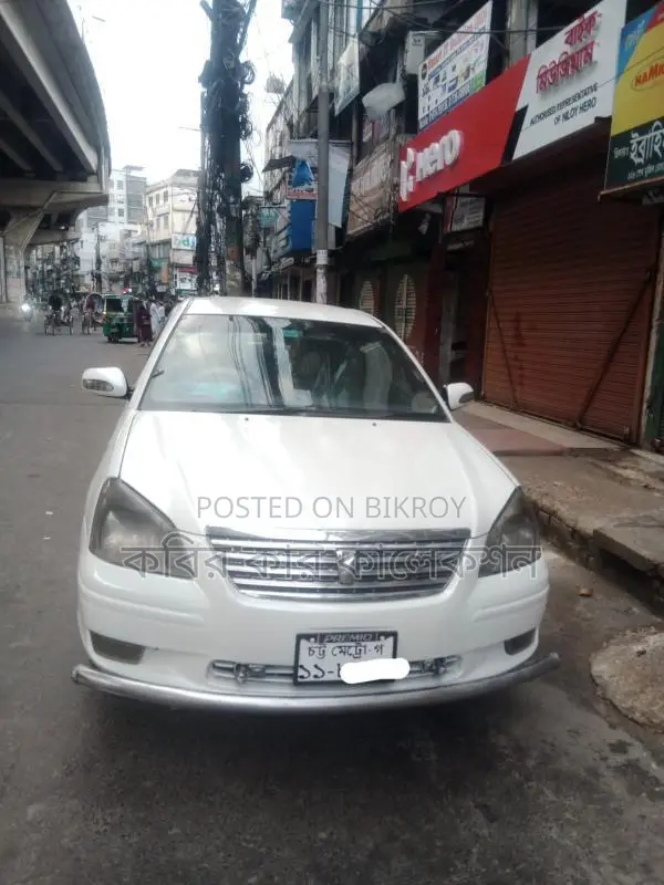 Toyota Premio white 2004