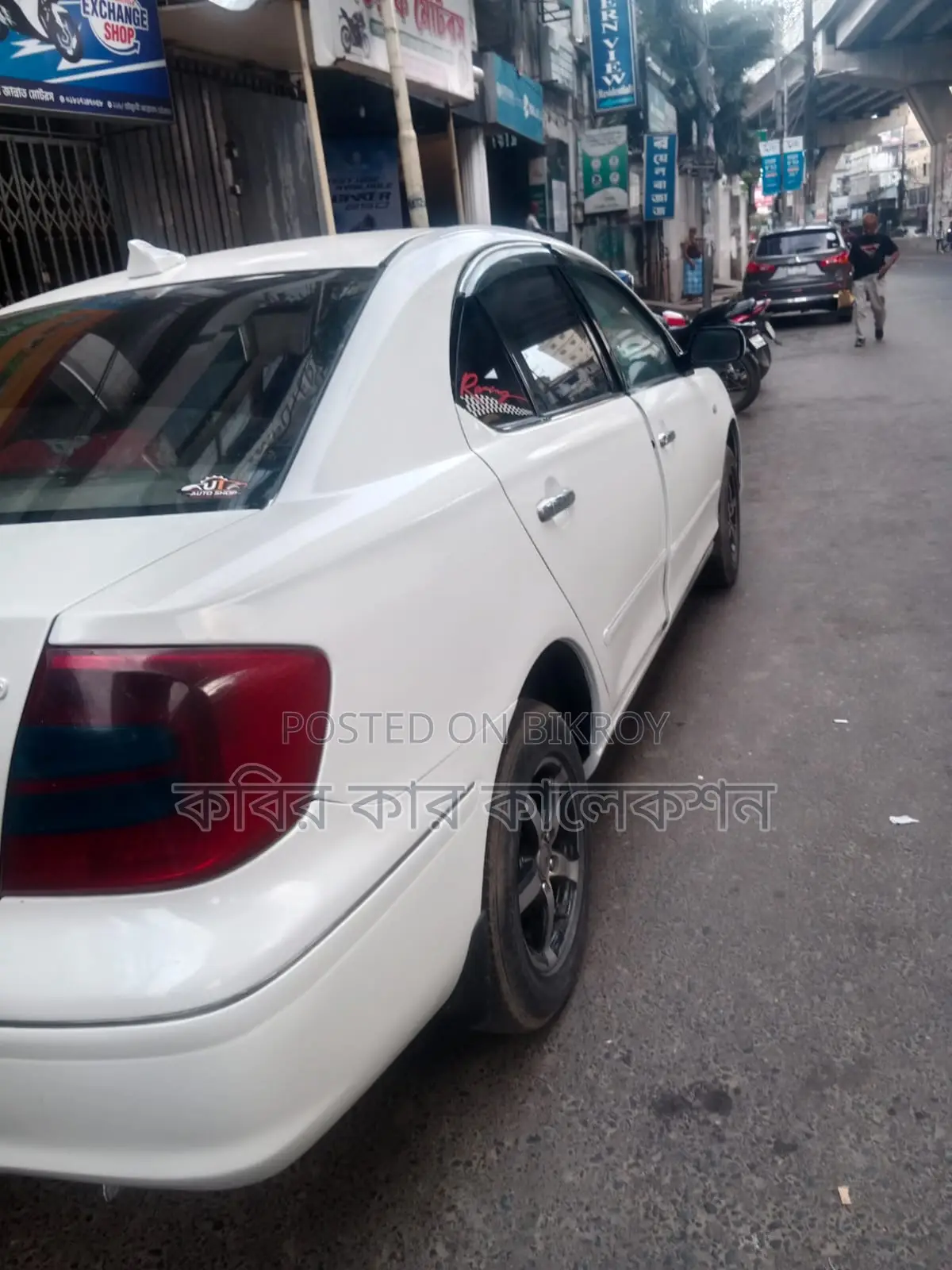 Toyota Premio white 2004
