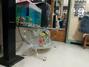 Completely Glass (heart Shape) T-table