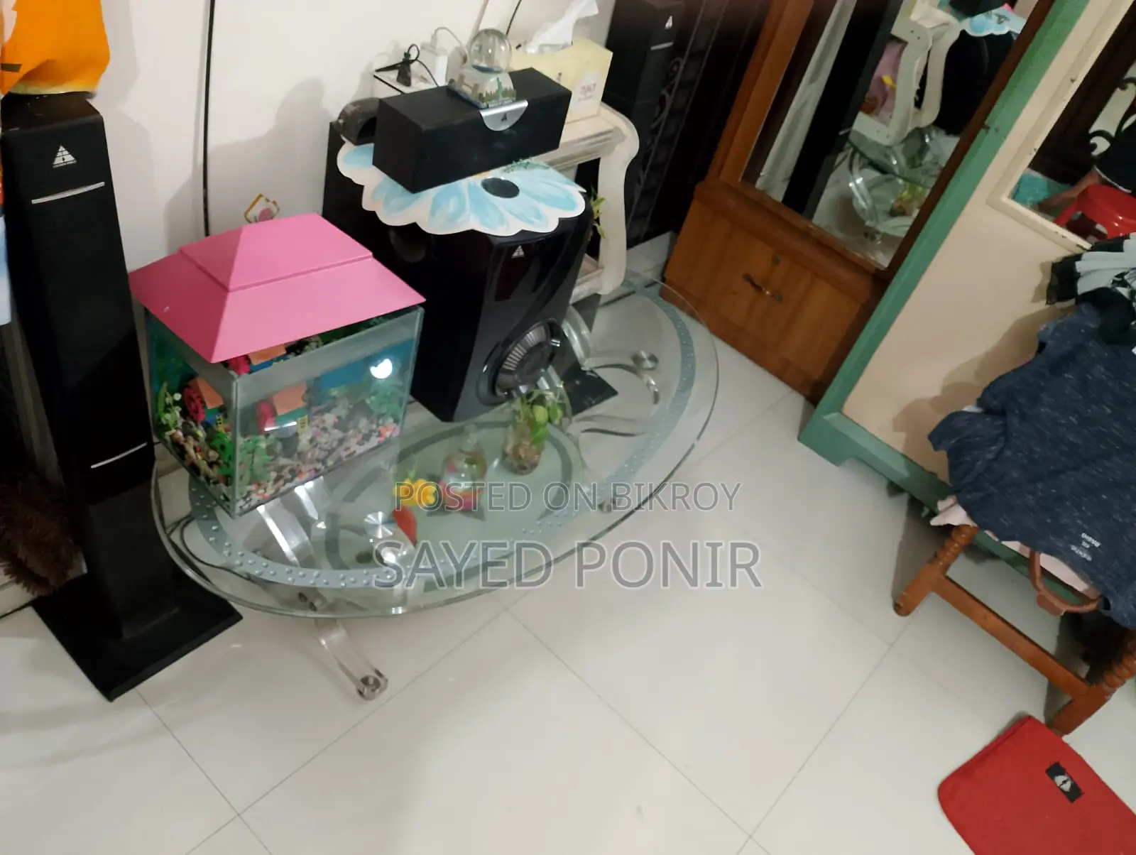 Completely Glass (heart Shape) T-table