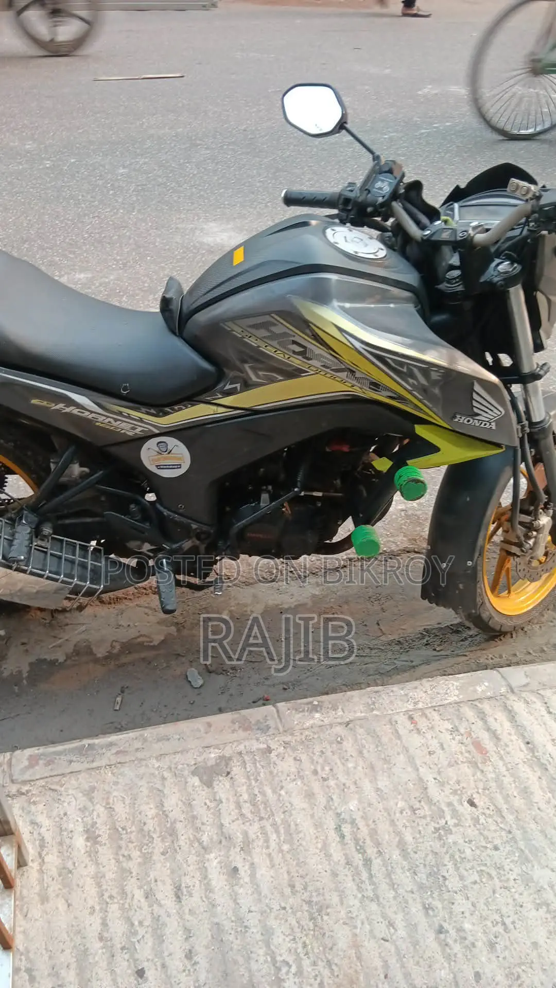 Honda Hornet 2020