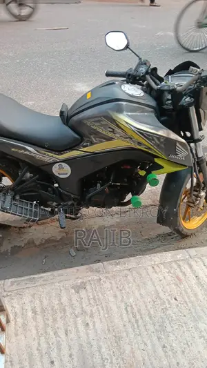 Honda Hornet ` 2020