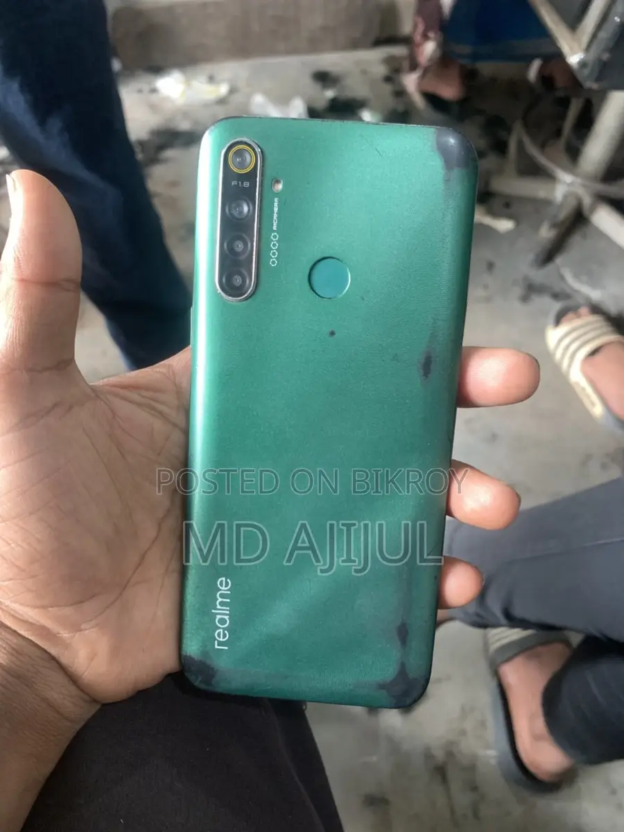 Realme 5i 4/64 (Used)
