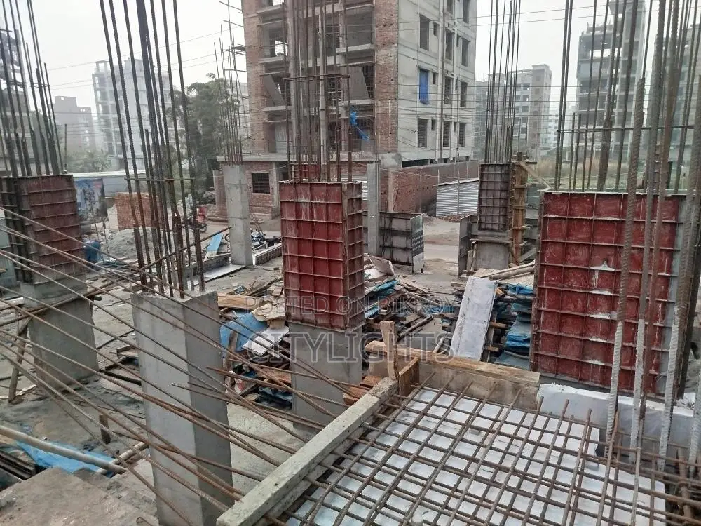 ৩ বেড সাউথ ফেসিং এক্সক্লুসিভ ১৭৫০ স্কয়ার ফিট অ্যাপার্টমেন্ট