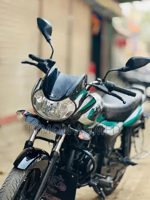 Bajaj Discover 110 . 2022
