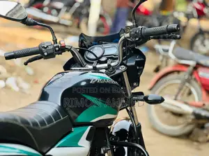 Bajaj Discover 110 . 2022