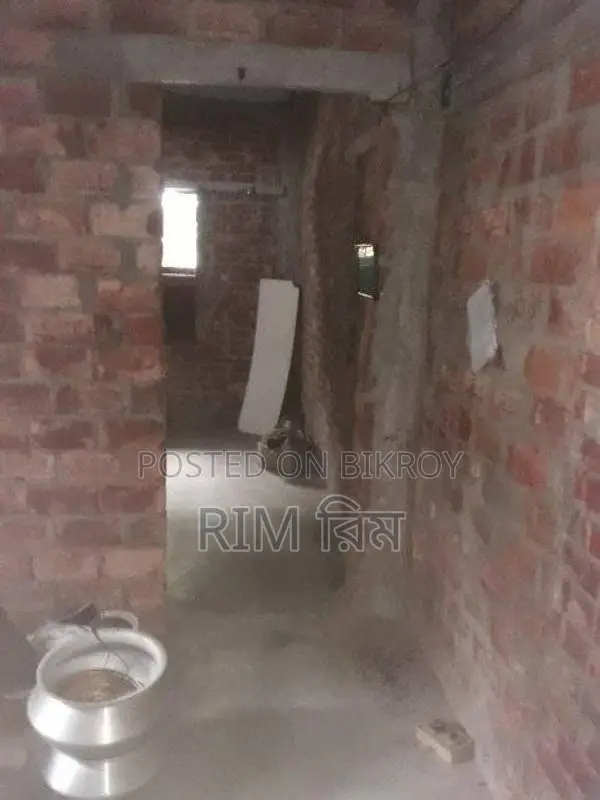 ২টি বেডরুমের বাড়ি নাটোর সদরে বিক্রির জন্য