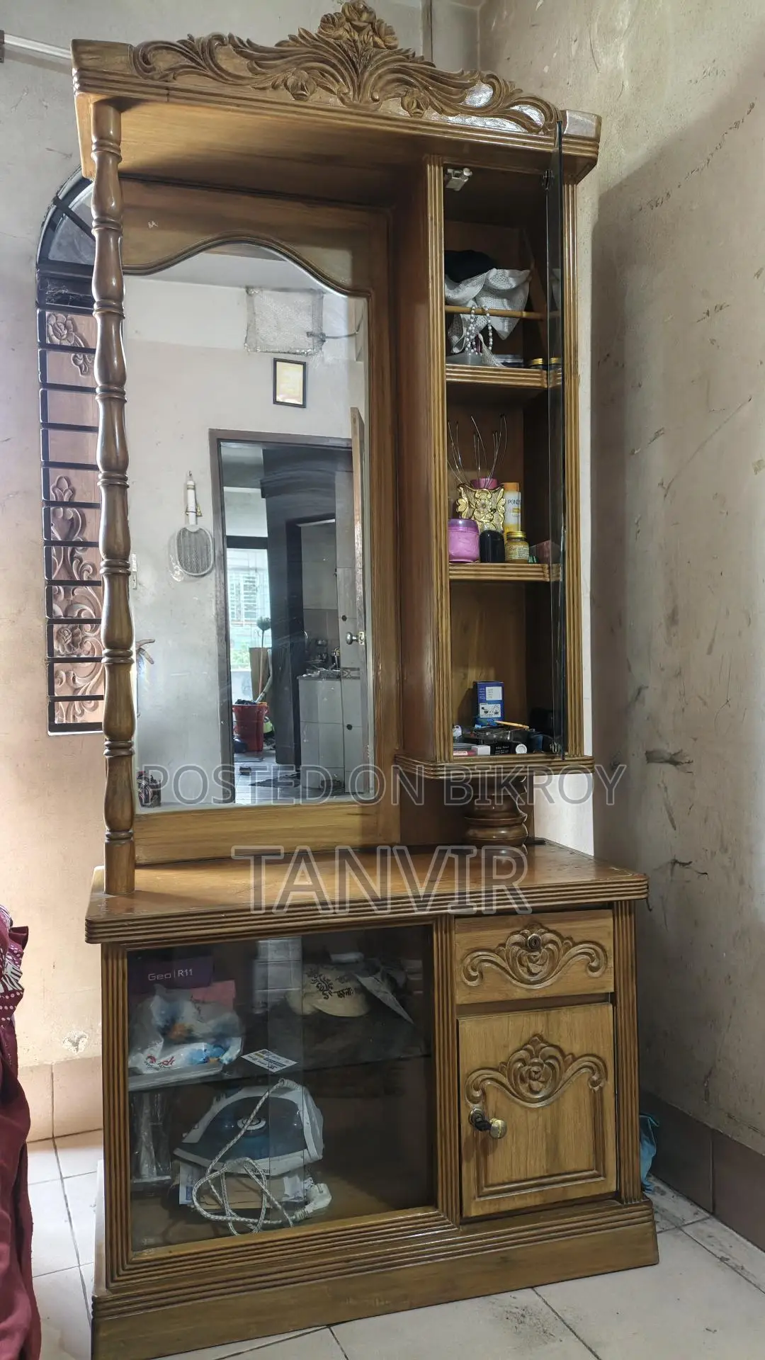 ড্রেসিং টেবিল বিক্রয় হবে