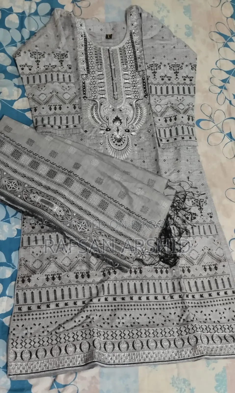 Two-Piece (Baishakhi)