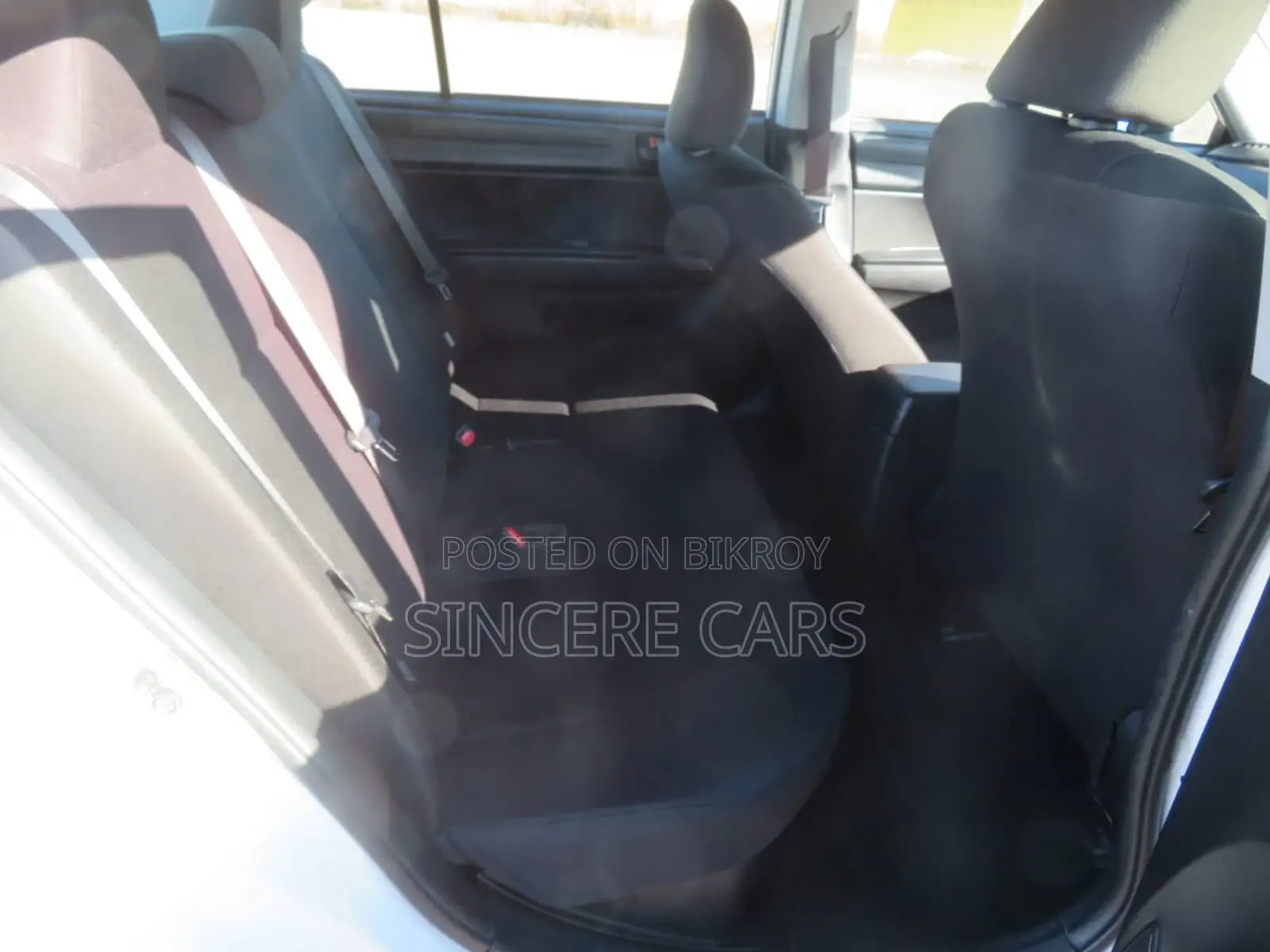 Toyota Axio EX HYB 4 POINT 2021