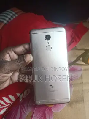 Xiaomi Redmi 5 3/32 (ব্যবহৃত)