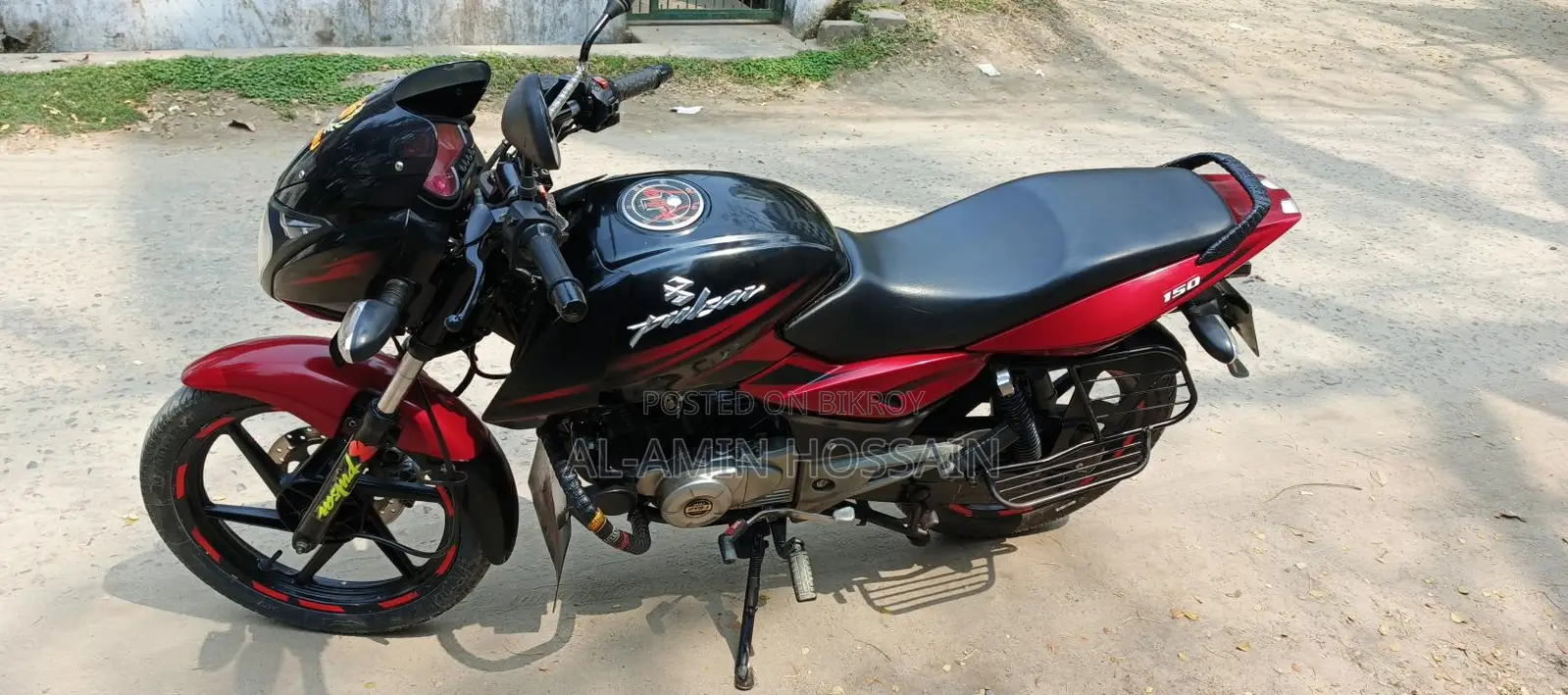 Bajaj Pulsar 150 2017