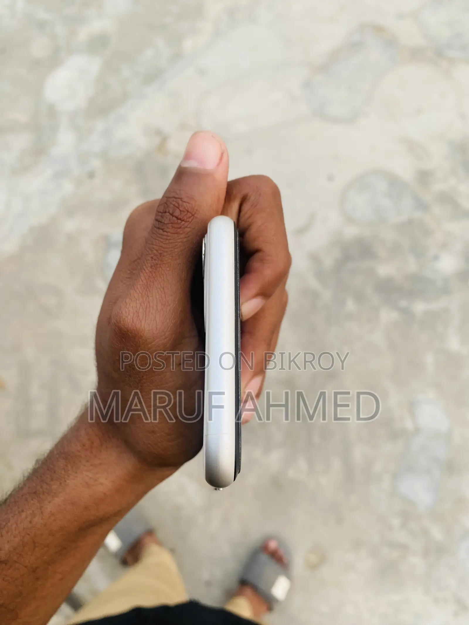 Apple iPhone 11 (Used)