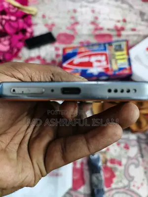 Honor 16/256 (Used)