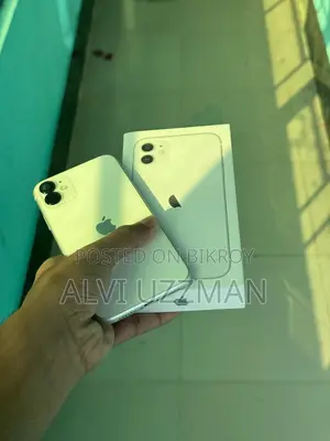Apple iPhone 11 . (Used)