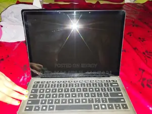 Microsoft Surface Laptop 2 Core i7 Gen 8 SSD 512GB