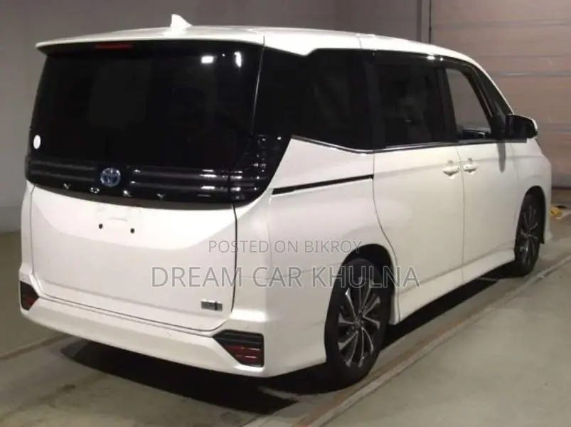 Toyota Voxy S-Z Full Loaded 2023