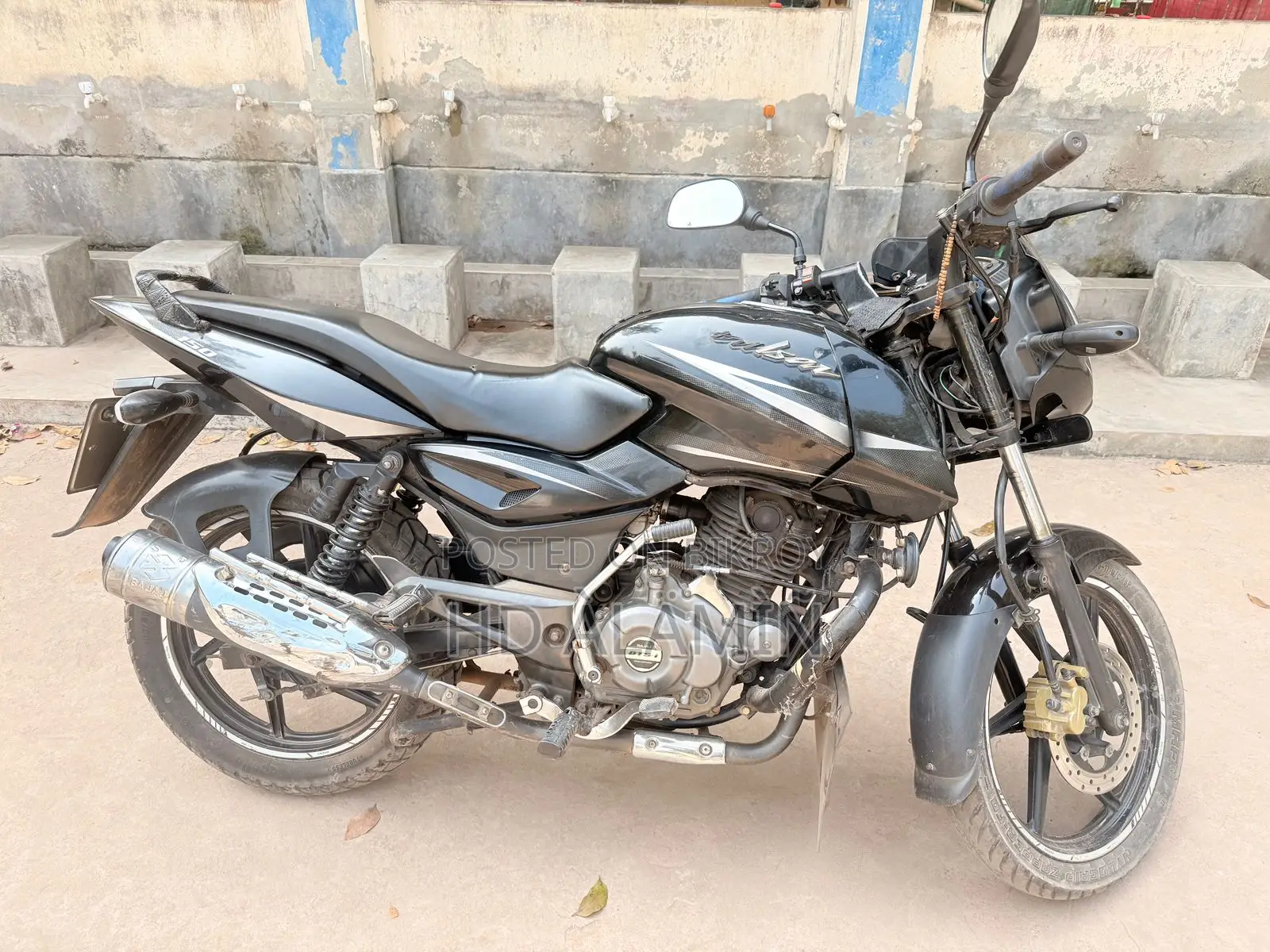 Bajaj Pulsar 150 - 2018