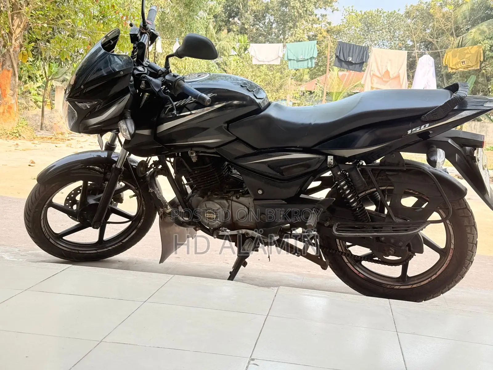 Bajaj Pulsar 150 - 2018