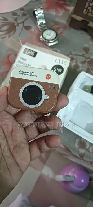 Camera Shape Tws