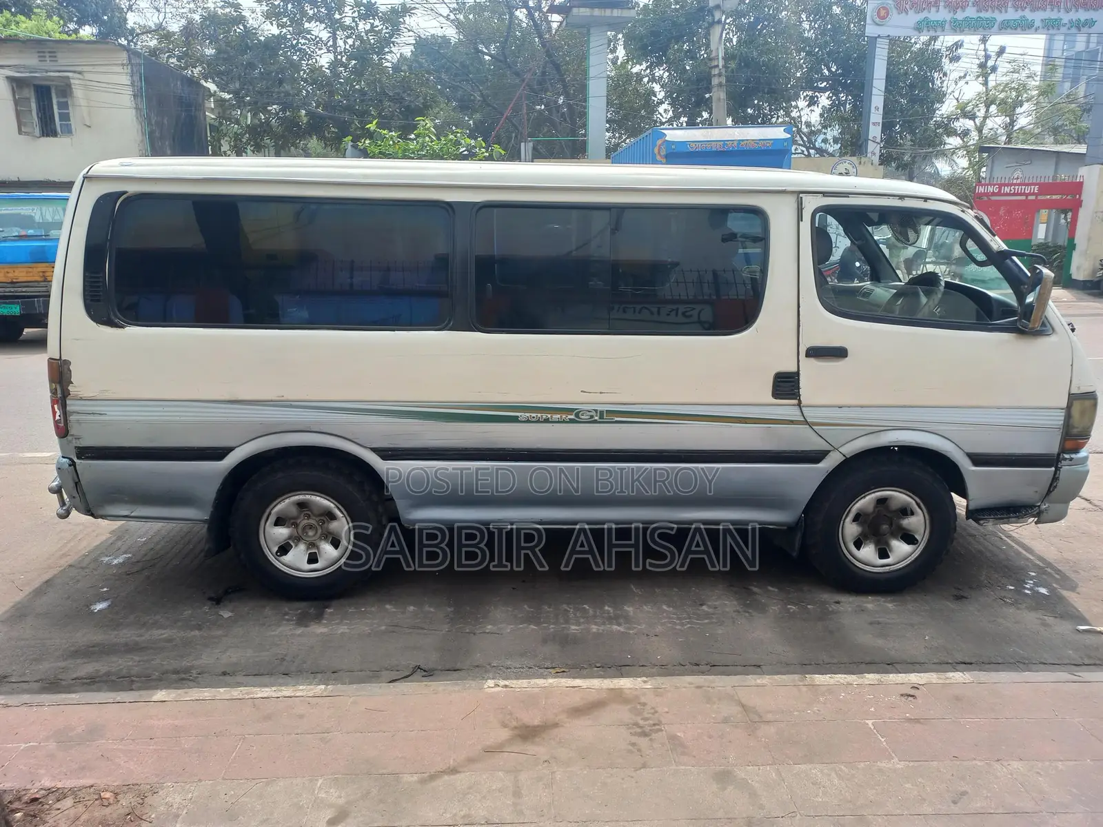 Toyota Hiace 2003