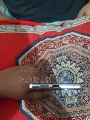 Sony Xperia 5 (Used)