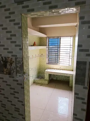 1400 Sq Ft Ready Flat for Sale!