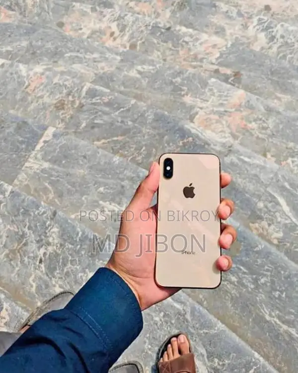 Apple iPhone X (Used)