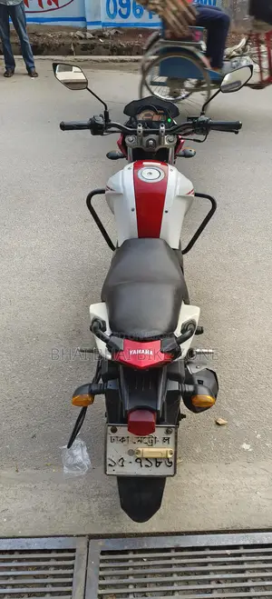 Yamaha FZS . 2010
