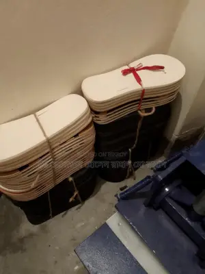 ক্যাঙ্গারু জুতার মেশিন একটি ডাইস সহ বিক্রি করব