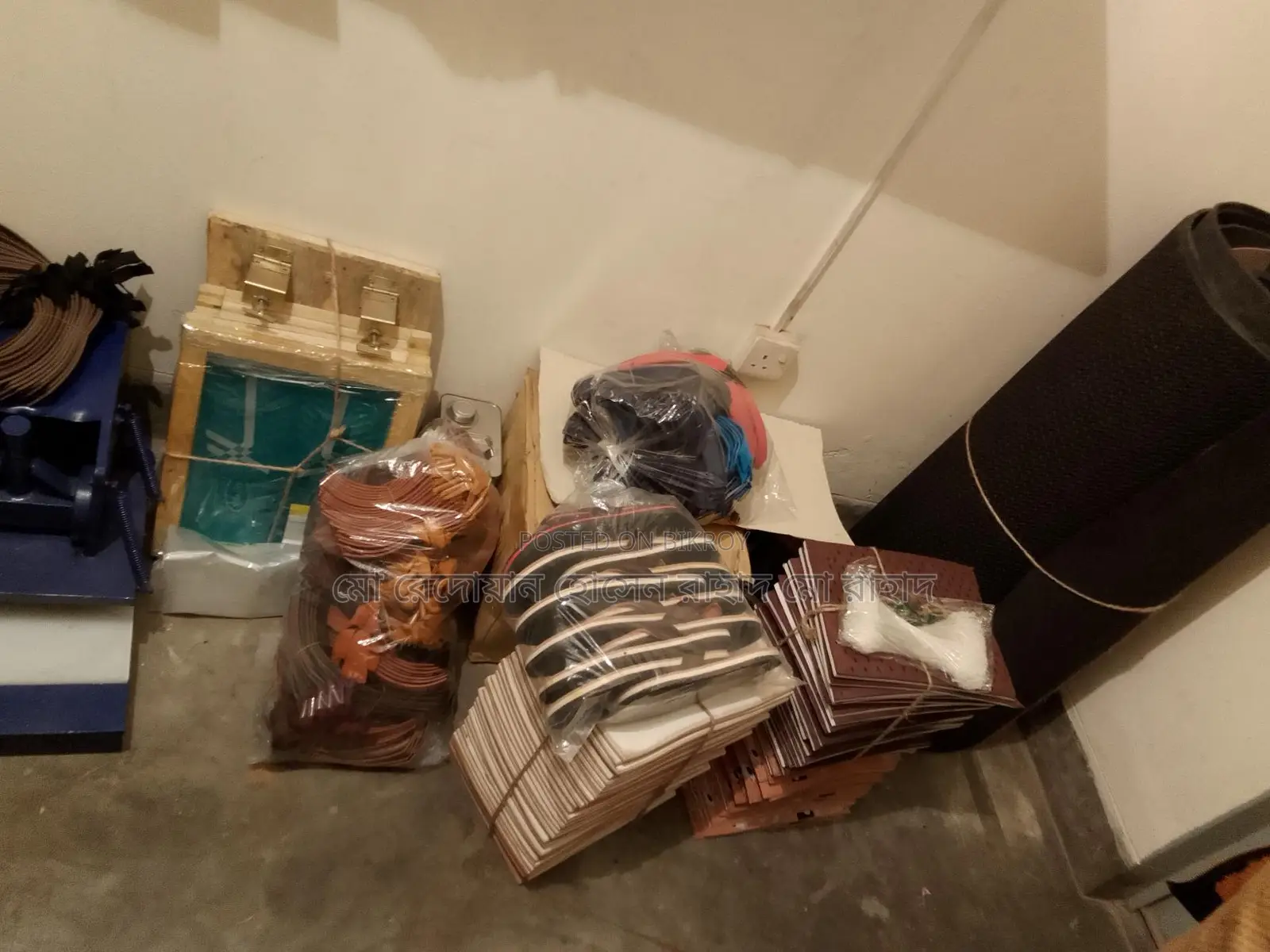ক্যাঙ্গারু জুতার মেশিন একটি ডাইস সহ বিক্রি করব