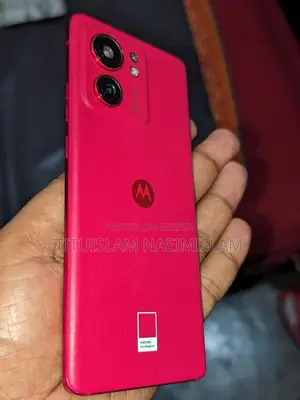 Motorola edge 40 (Used)