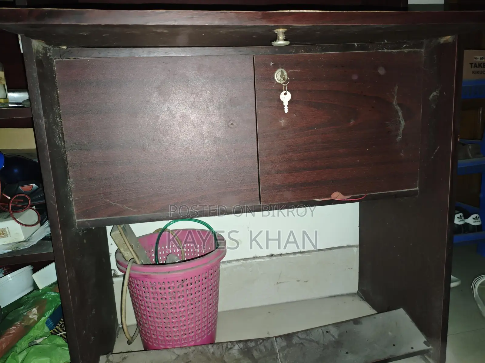 Reading Table